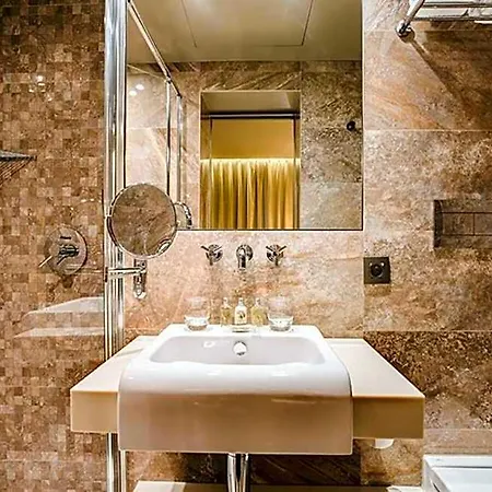 Armoni Hotel 4*