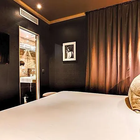 Armoni Hotel Paříž
