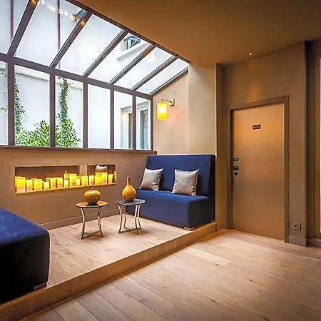 Armoni Hotel Paříž