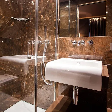 Armoni 4* Paris