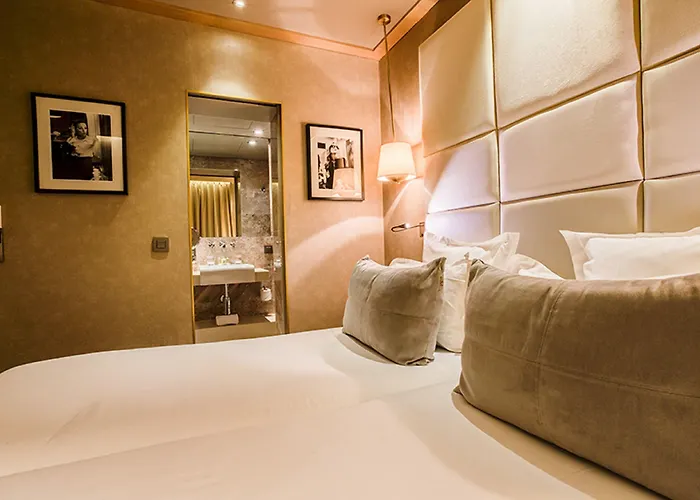 Armoni Hotel 4*