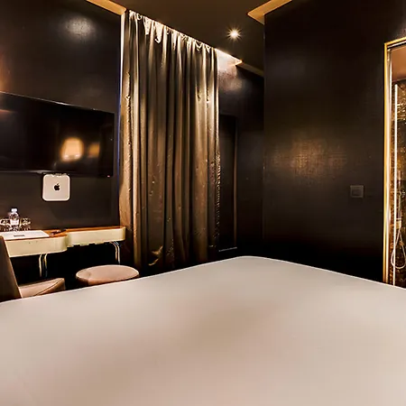 Armoni Hotel 4*